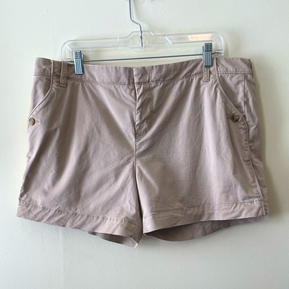 Old Navy Mid Rise Flat Front Shorts Tan Size 14 Cargo Button Pockets